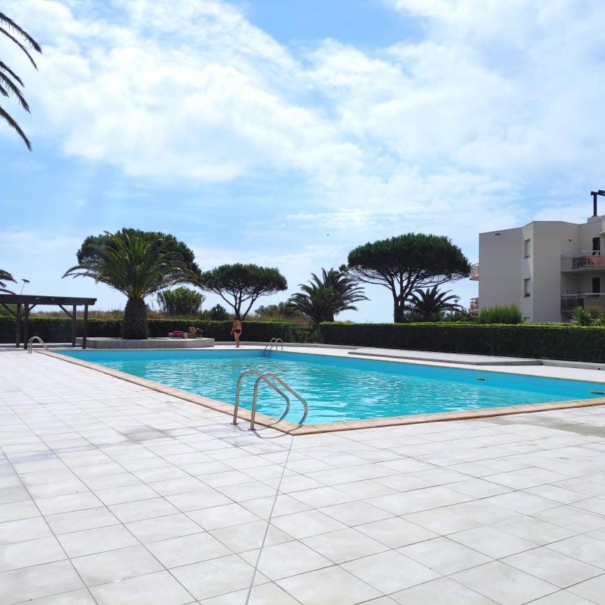 Les Capitelles 5 - Acces Direct A La Plage Depuis Le Jardin - T2 Avec Cabine - 6 Pers - Jardin - Piscine - Parking Saint-Cyprien  Ngoại thất bức ảnh